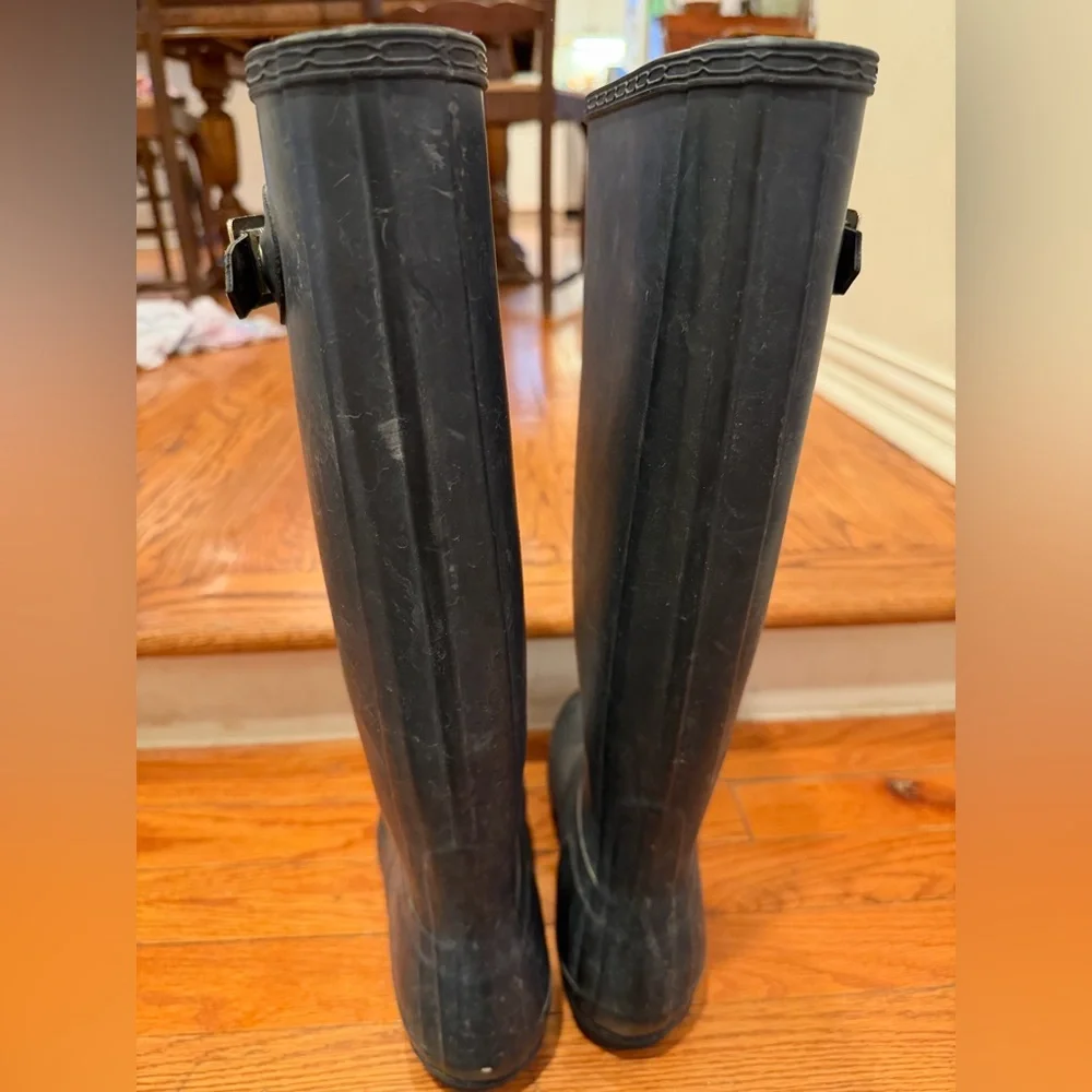 Hunter Classic Black Tall Boots - Picture 4 of 7